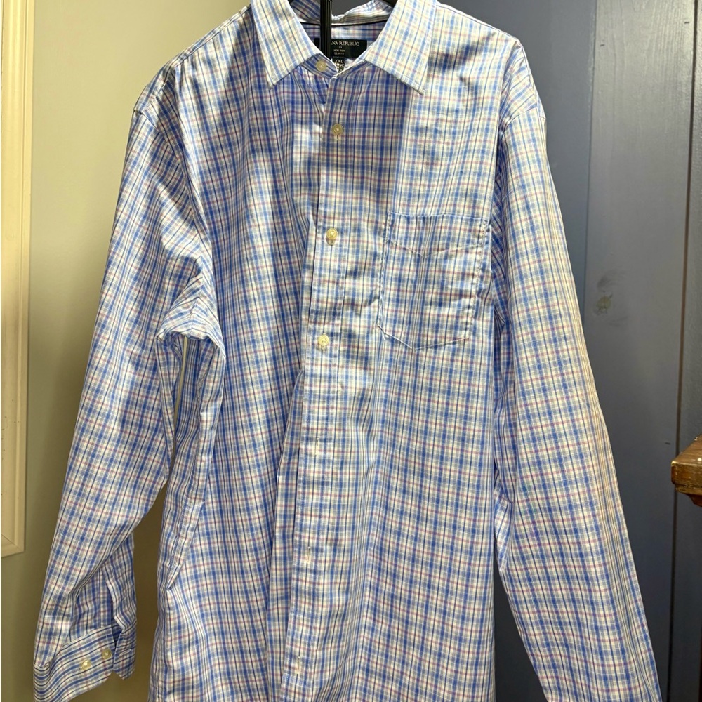 Banana Republic Blue and White Plaid Shirt